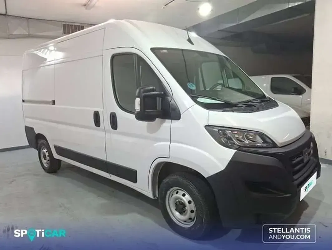 Usado Fiat Ducato 140 CV (102 kW) 2022 Blanco Van