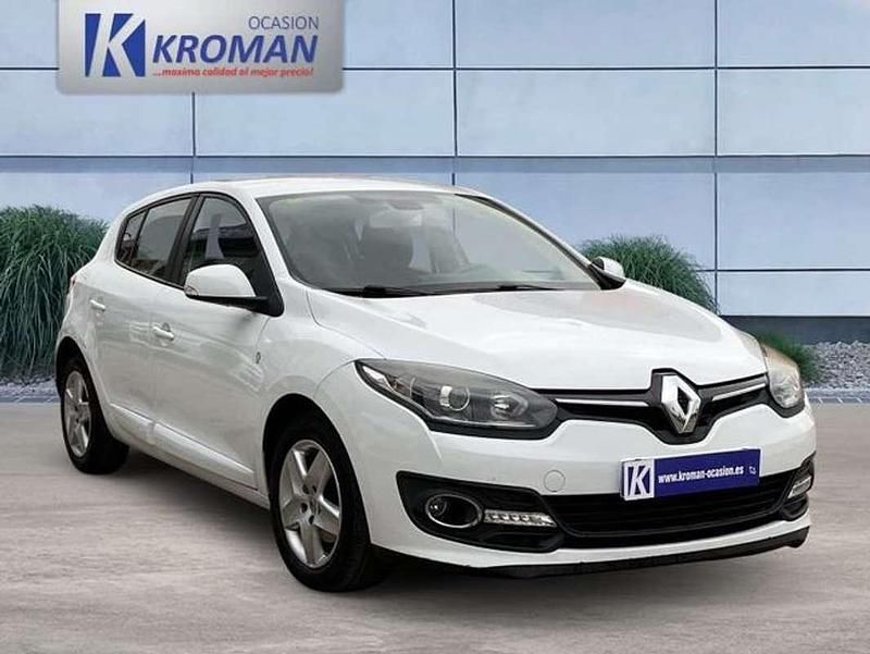 Usado Renault Mégane Life 95 CV (69 kW) 2015 Blanco Berlina