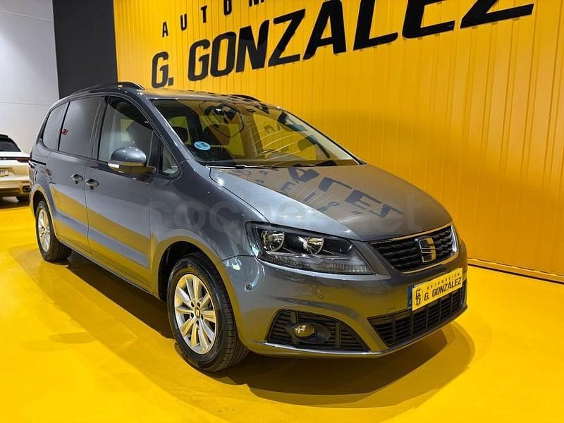Usado Seat Alhambra Style 150 CV (110 kW) 2022 Gris / plata Monovolumen