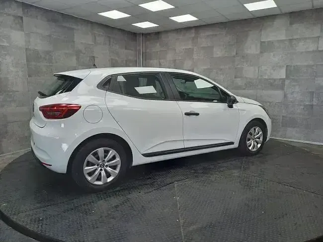 Usado Renault Clio Business 86 CV (63 kW) 2021 Blanco Utilitario