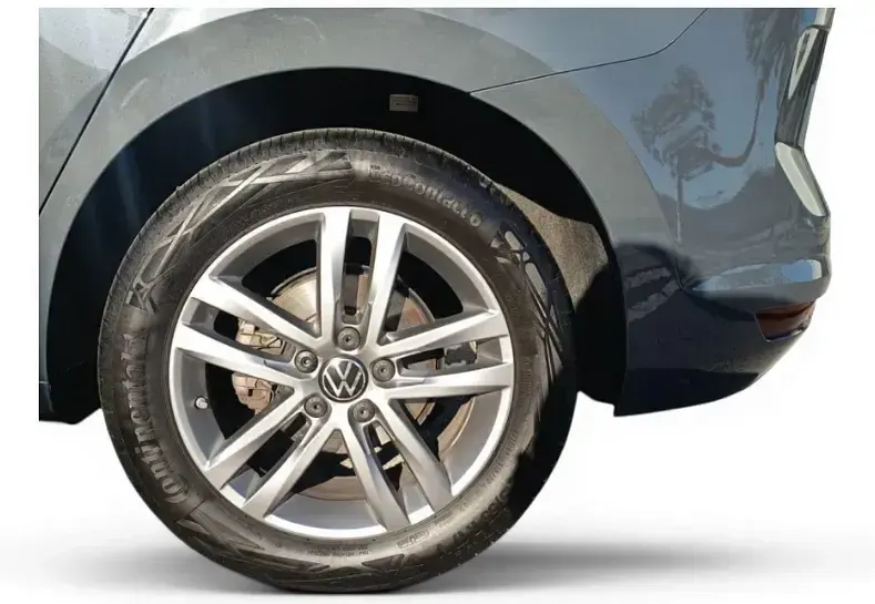 Usado VW Touran 150 CV (110 kW) 2025 Monovolumen