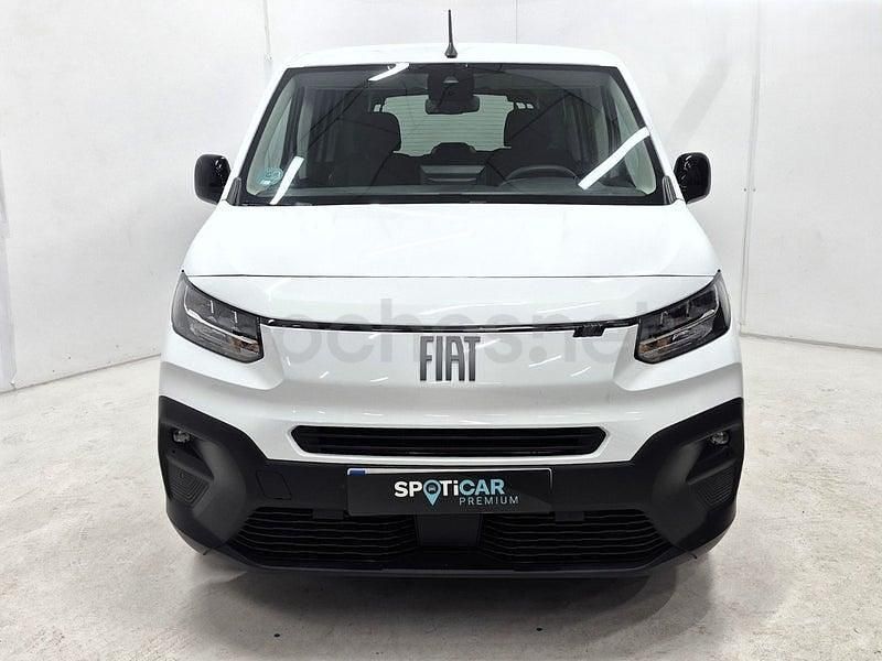 Usado Fiat Doblò 100 CV (73 kW) 2025 Blanco Monovolumen