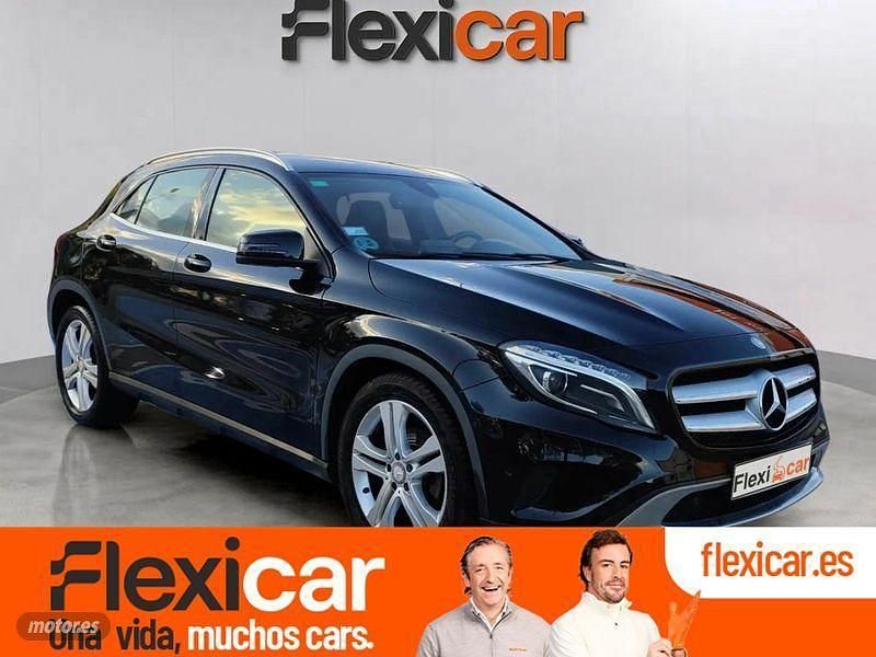 Usado Mercedes GLA180 AMG line 122 CV (89 kW) 2016 Negro SUV