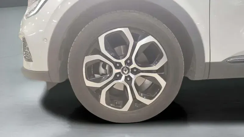 Käytetty Renault Arkana Zen 145 HP (106 kW) 2021 Valkoinen Katumaasturi