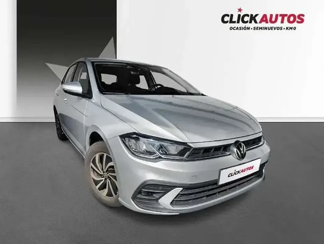 Usado VW Polo 95 CV (69 kW) 2025 Plateado Utilitario