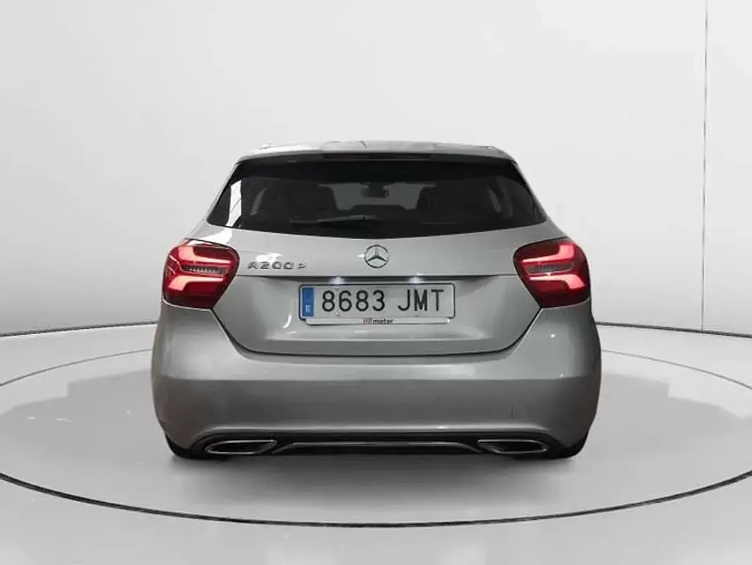 Usado Mercedes A200 Style 136 CV (100 kW) 2016 Gris Utilitario