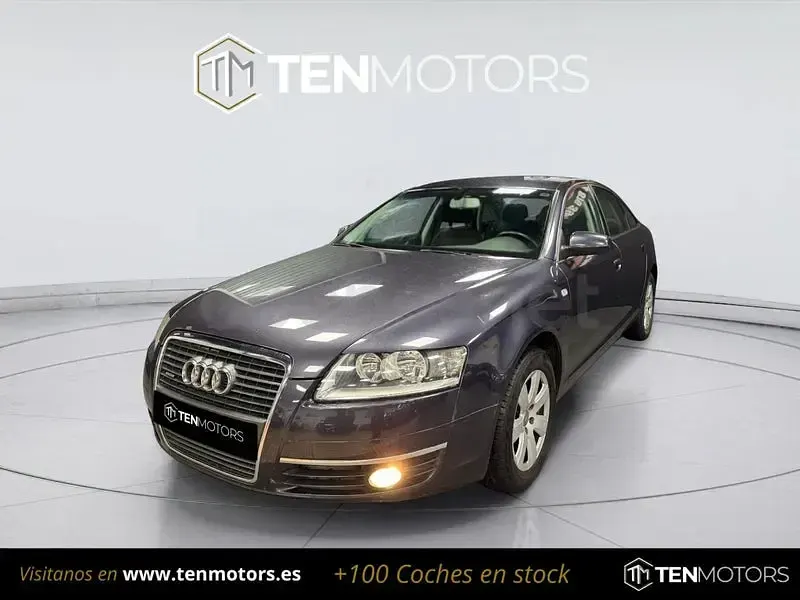 Usado Audi A6 180 CV (132 kW) 2005 Gris / plata Berlina