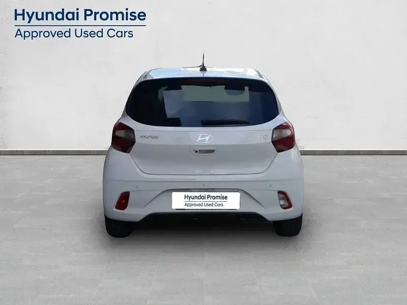 Usado Hyundai i10 67 CV (49 kW) 2022 Blanco Utilitario