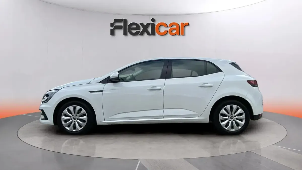 Usado Renault Mégane II Business 115 CV (84 kW) 2021 Blanco Berlina