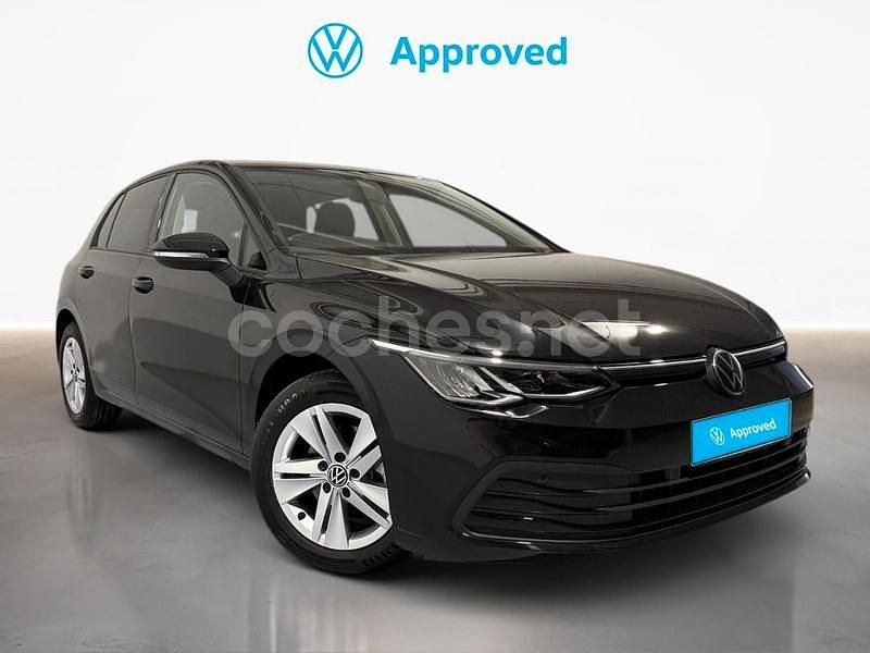 Negro Usado 2024 VW Golf VIII Life Berlina | 24.200 € (Precio justo) - Imagen 1/4