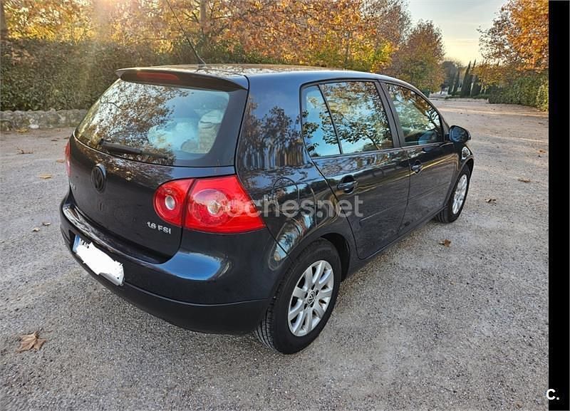 Usado VW Golf IV Highline 115 CV (84 kW) 2006 Azul Berlina