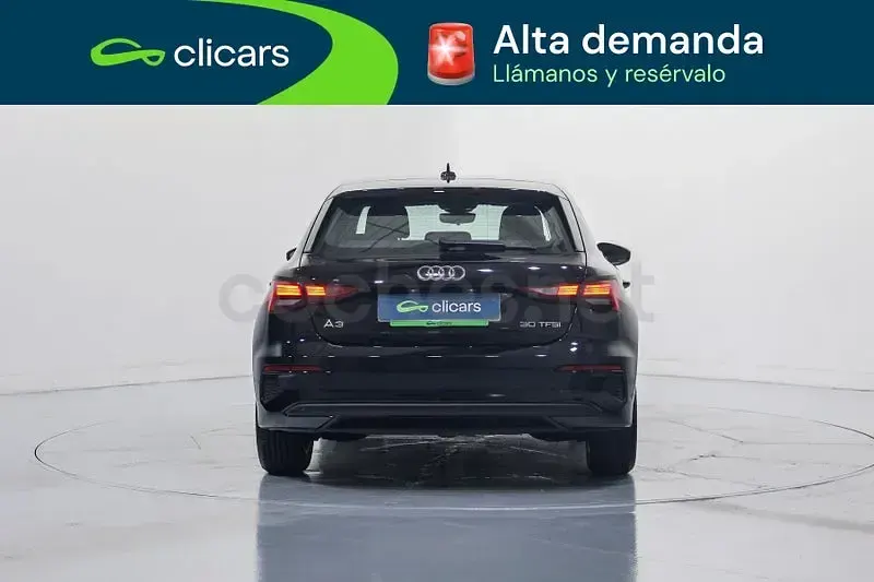 Usado Audi A3 S-Line 110 CV (80 kW) 2022 Negro Berlina