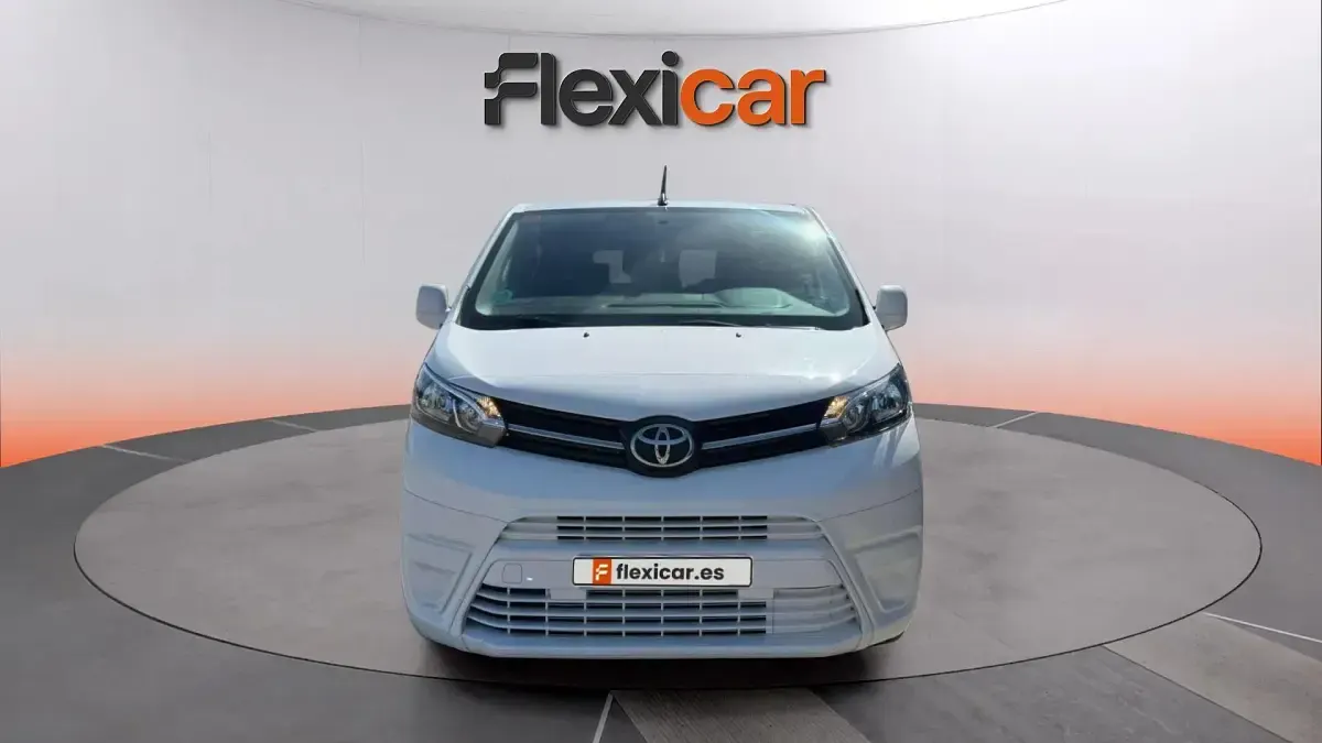 Usado Toyota Proace 120 CV (88 kW) 2021 Blanco Monovolumen