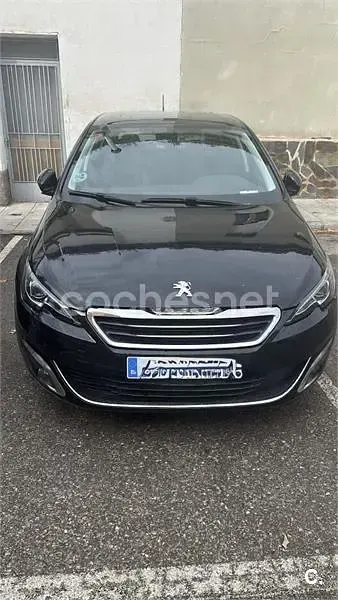 Usado Peugeot 308 Allure 115 CV (84 kW) 2013 Negro Berlina