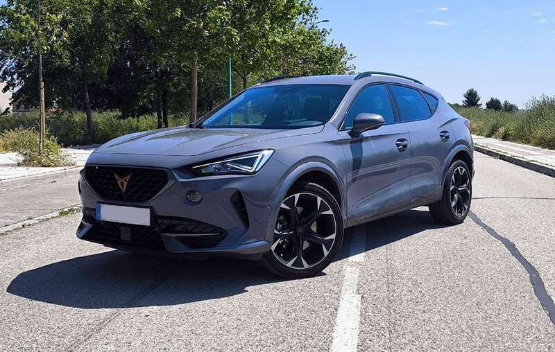 Gris Usado 2022 Cupra Formentor SUV | 23.495 € (Precio justo) - Imagen 1/4