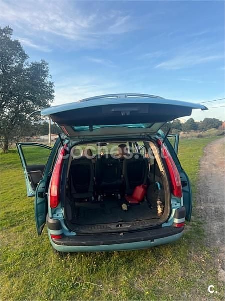 Usado Citroën C8 Exclusive 130 CV (95 kW) 2004 Azul Monovolumen