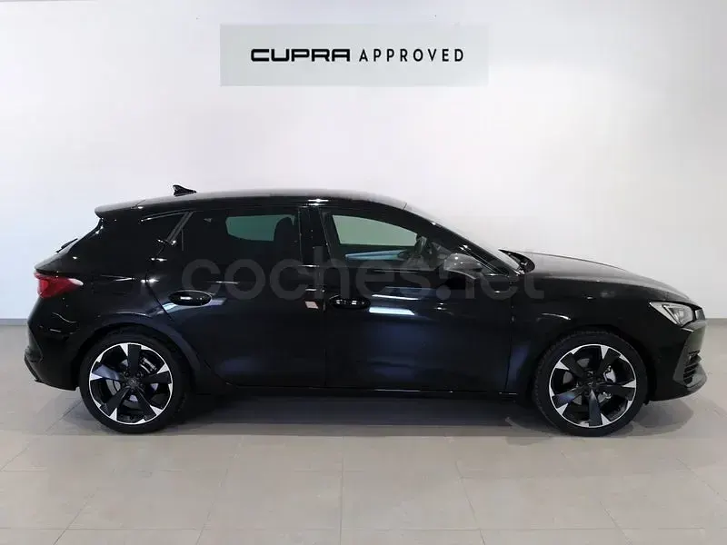 Usado Cupra Leon 150 CV (110 kW) 2023 Negro Berlina
