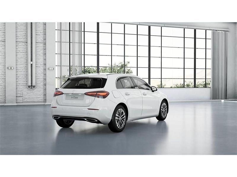 Usado Mercedes A250 217 CV (159 kW) 2024 Blanco Utilitario