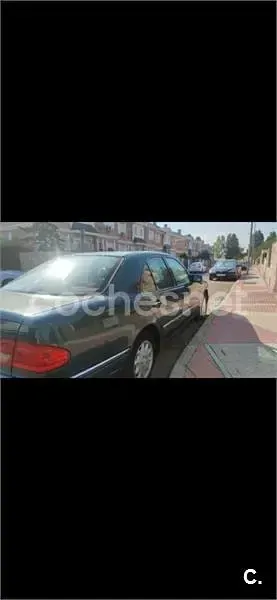 Usado Mercedes E230 Elegance 150 CV (110 kW) 1995 Verde Berlina