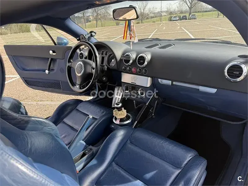 Usado Audi TT 180 CV (132 kW) 1998 Azul Coupe