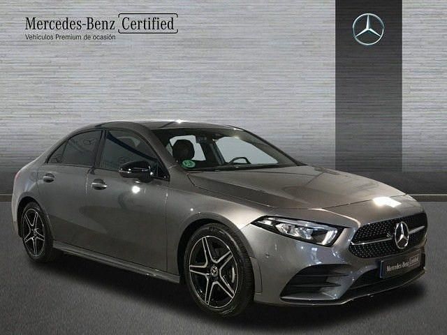 Usado Mercedes A200 150 CV (110 kW) 2025 Gris montana Berlina