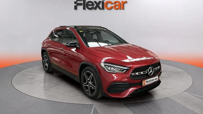 Käytetty Mercedes GLA200 151 HP (111 kW) 2020 Punainen Katumaasturi