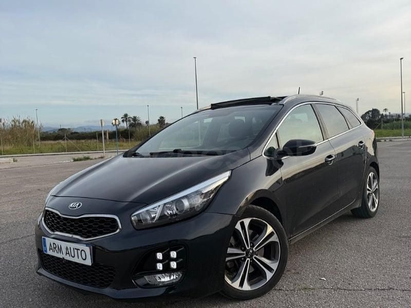 Usado Kia Ceed GT GT-Line 136 CV (100 kW) 2017 Negro Berlina