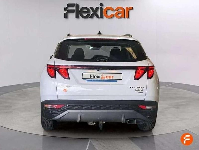 Usado Hyundai Tucson 136 CV (100 kW) 2022 Blanco SUV