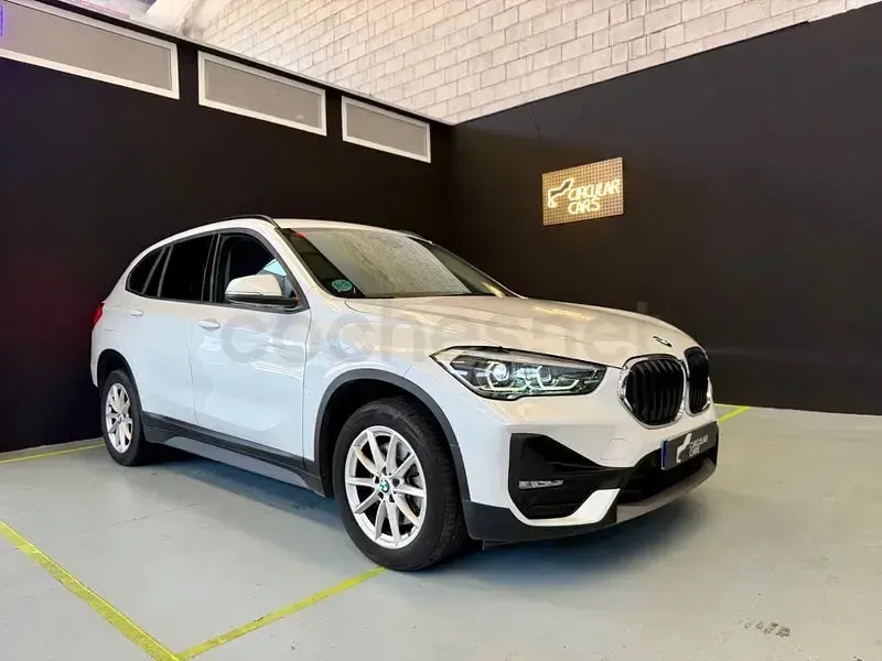 Usado BMW X1 Comfort Edition 190 CV (139 kW) 2021 Blanco SUV