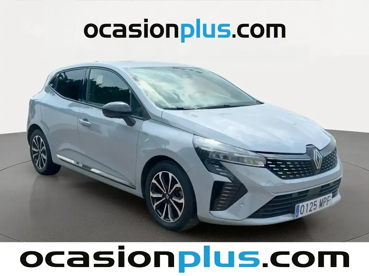 Usado Renault Clio V Techno 90 CV (66 kW) 2024 Gris Berlina