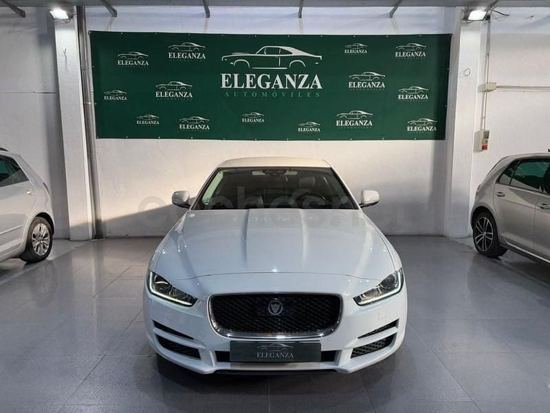 Usado Jaguar XE Pure 180 CV (132 kW) 2018 Blanco Berlina