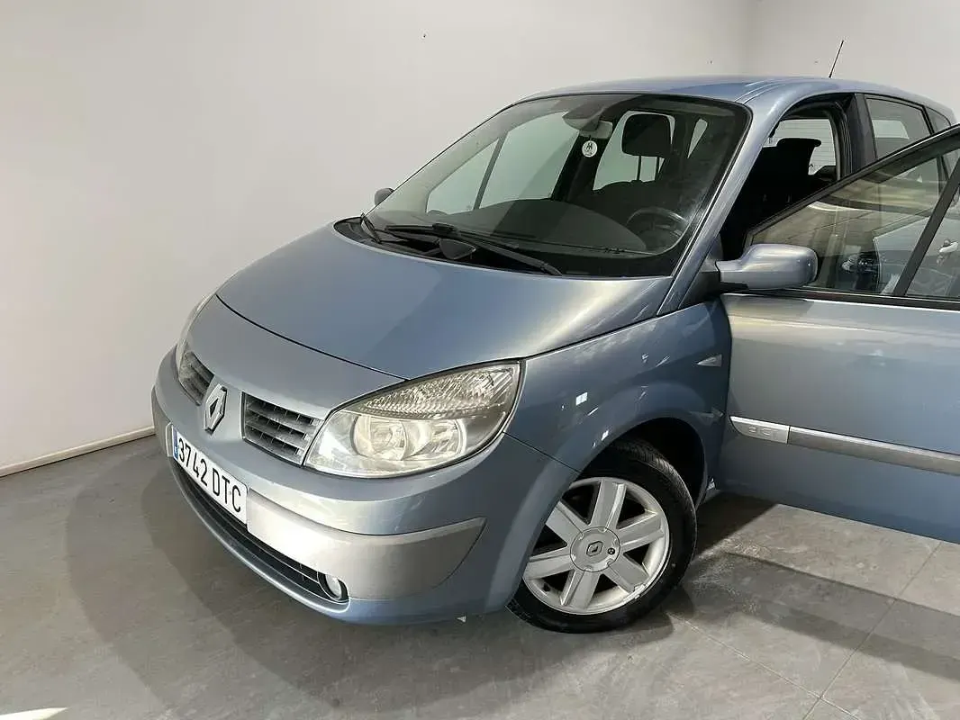 Usado Renault Scenic E-Tech Evolution 125 kW (170 CV) 2005 Azul SUV