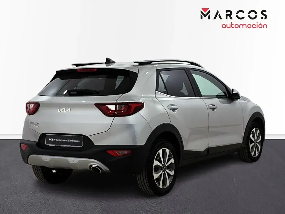 Usado Kia Stonic 100 CV (73 kW) 2021 SUV
