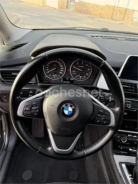 Usado BMW 218 150 CV (110 kW) 2018 Negro Familiar