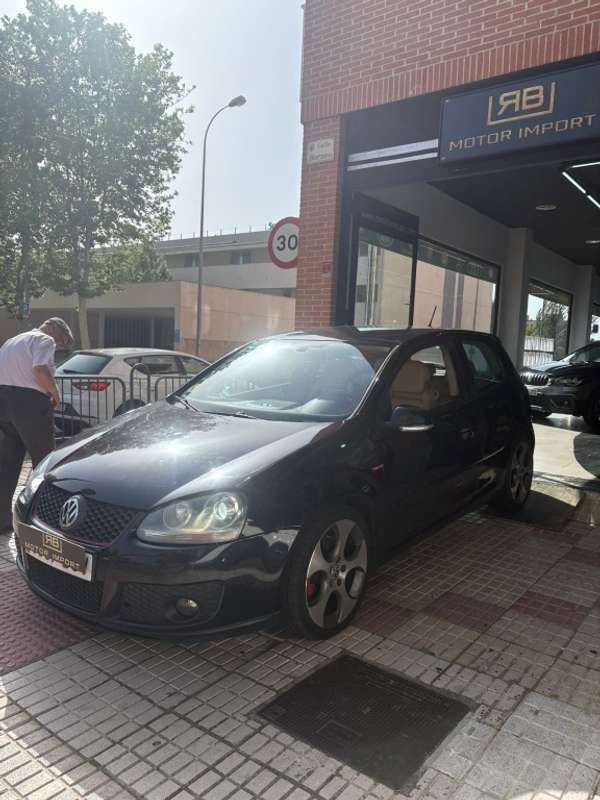 Negro Usado 2006 VW Golf V GTI Utilitario | 8990 € (Precio justo) - Imagen 1/4