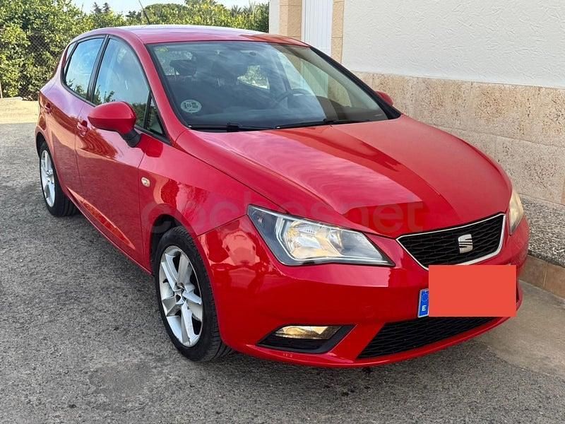 Usado Seat Ibiza Style 105 CV (77 kW) 2013 Rojo Berlina