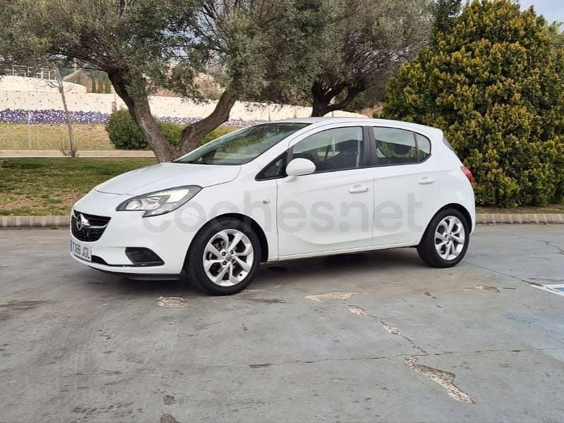 Usado Opel Corsa Color Edition 90 CV (66 kW) 2015 Blanco Utilitario