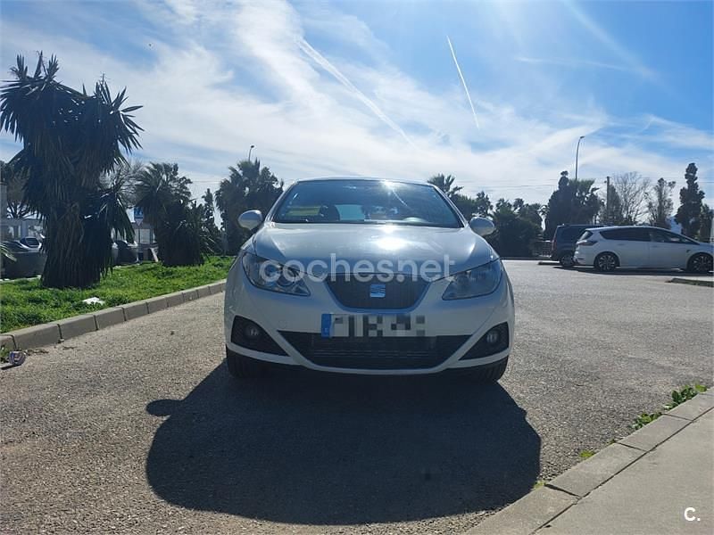 Usado Seat Ibiza SC 90 CV (66 kW) 2011 Blanco Utilitario