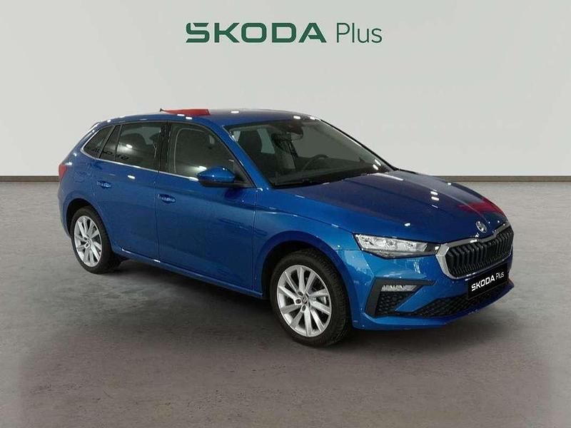 Usado Skoda Scala Selection 116 CV (85 kW) 2024 Azul Utilitario
