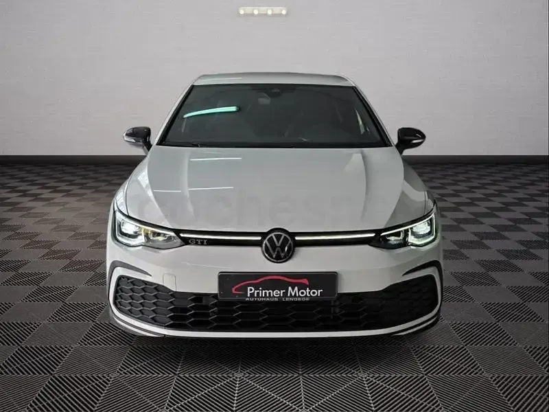 Usado VW Golf VIII GTI 245 CV (180 kW) 2022 Blanco Berlina
