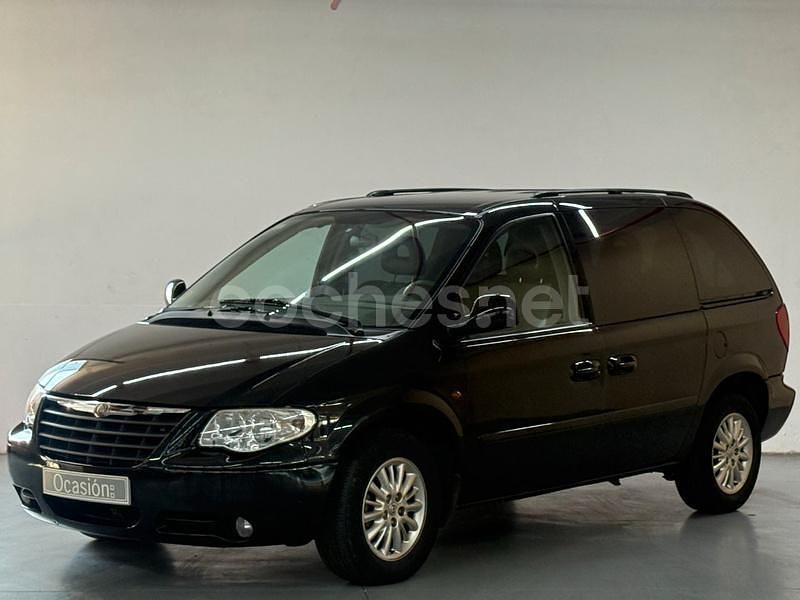 Usado Chrysler Voyager 140 CV (102 kW) 2003 Negro Monovolumen