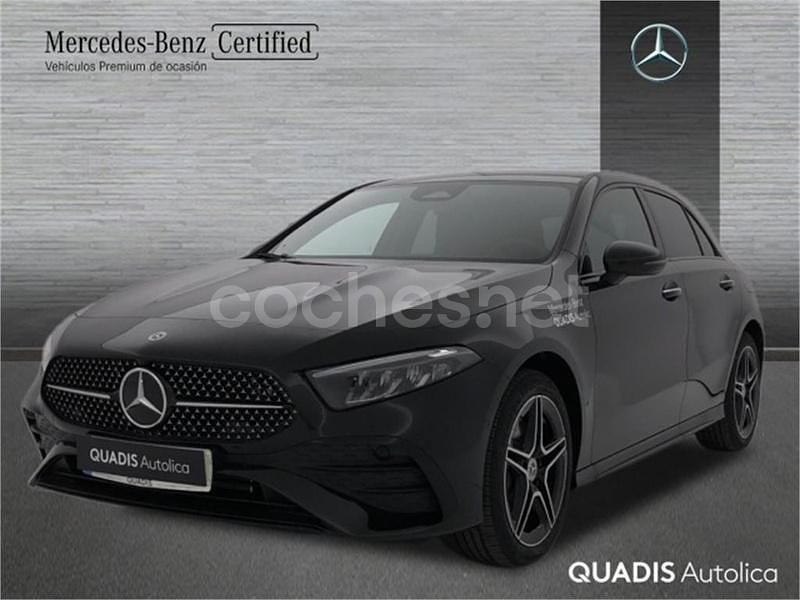 Negro cosmos Usado 2024 Mercedes A250 AMG line Berlina | 41.900 € (Caro) - Imagen 1/4