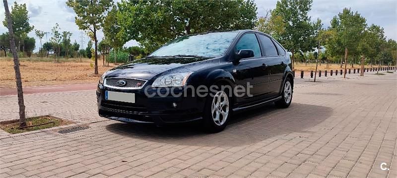 Negro Usado 2007 Ford Focus Trend Berlina | 4800 € (Un poco caro) - Imagen 1/4