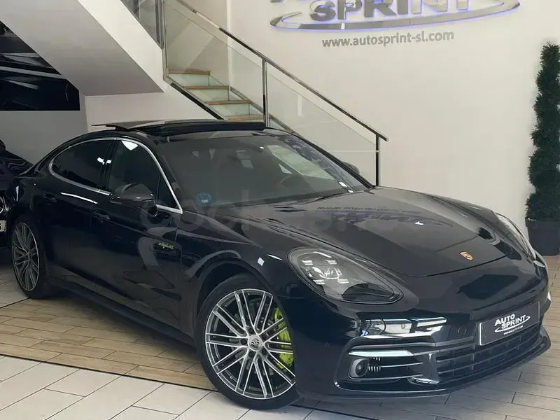 Usado Porsche Panamera 4 462 CV (339 kW) 2018 Gris / plata Utilitario