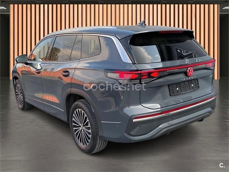 Usado VW Tayron 150 CV (110 kW) 2025 Gris / plata SUV