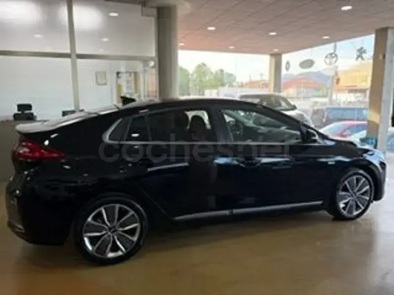 Usado Hyundai Ioniq 141 CV (103 kW) 2019 Negro Utilitario