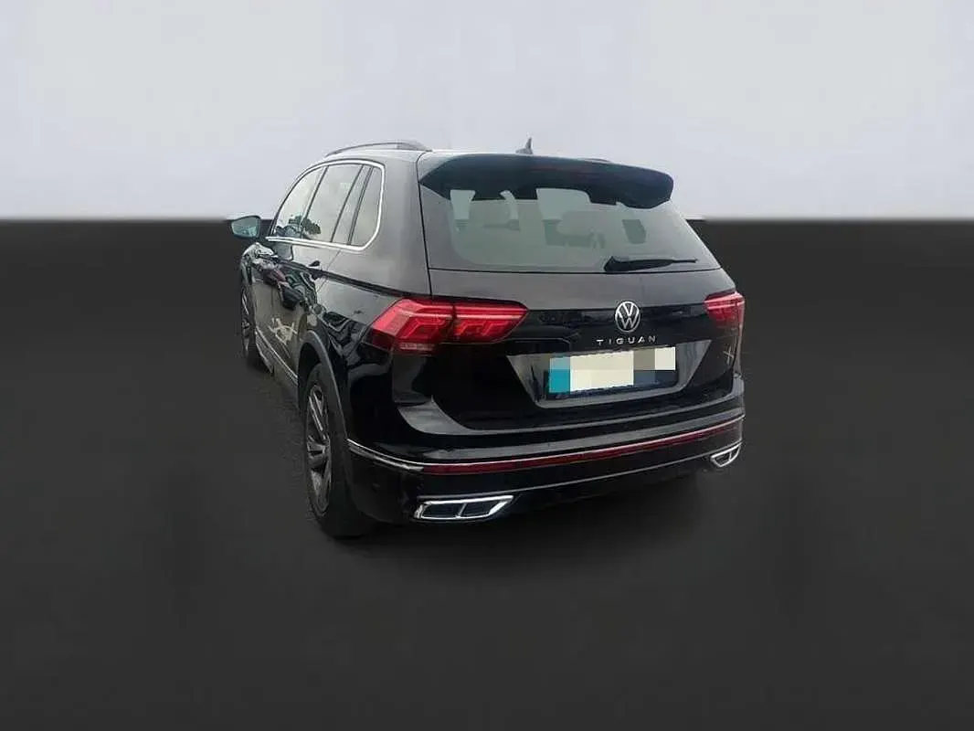 Usado VW Tiguan R-line 150 CV (110 kW) 2022 Negro SUV