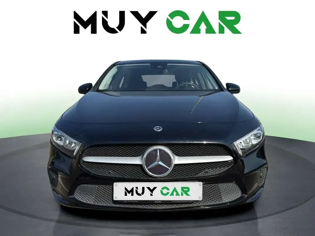 Usado Mercedes A200 150 CV (110 kW) 2021 Negro Utilitario