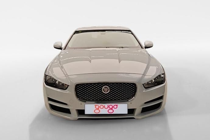 Usado Jaguar XE Pure 180 CV (132 kW) 2016 Berlina