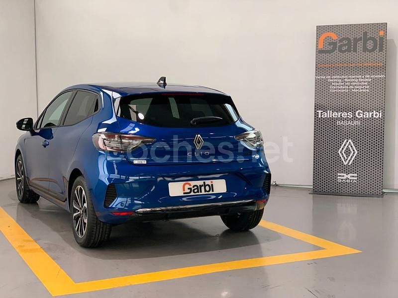 Nuevo Renault Clio V Techno 143 CV (105 kW) 2025 Azul Berlina